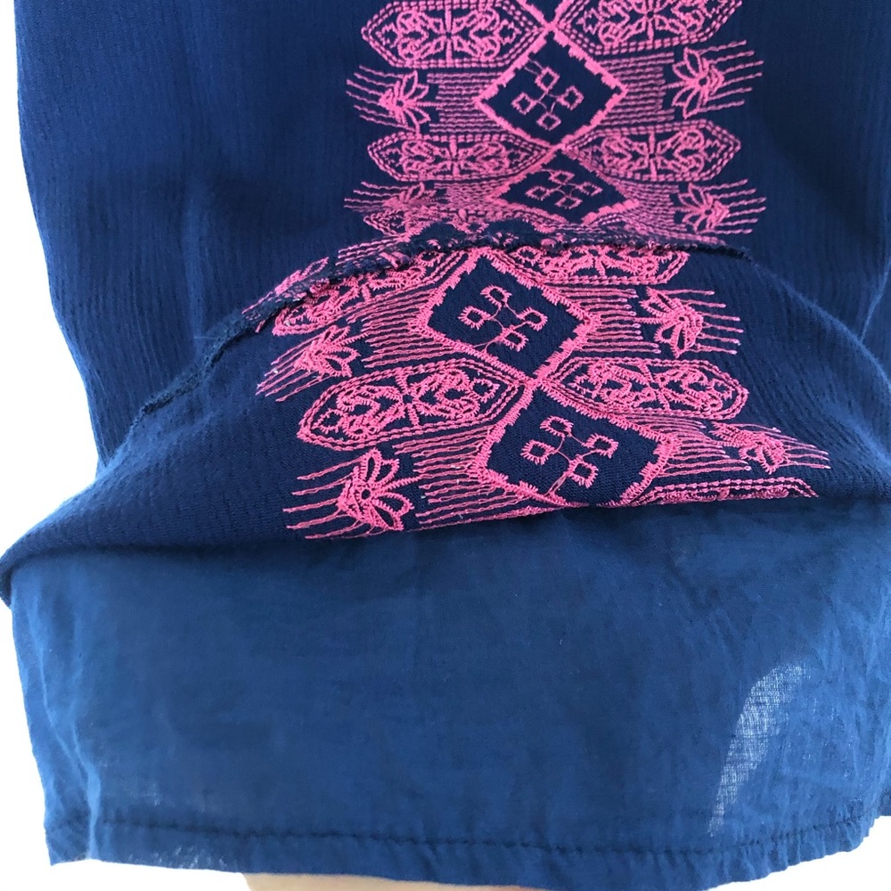 Francesca’s | Embroidered Tank Top - Picture 3 of 11